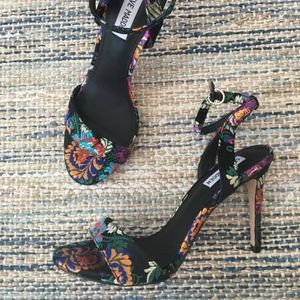 Steve Madden Black Brocade High Heeled Sandals